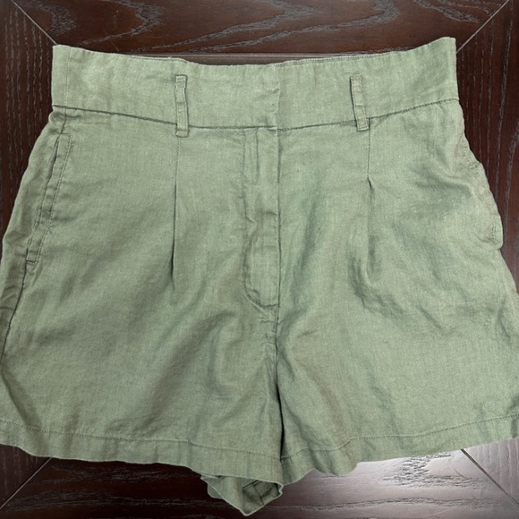 **ARTISAN NY* Green Linen Shorts Size 12 - Picture 1 of 5